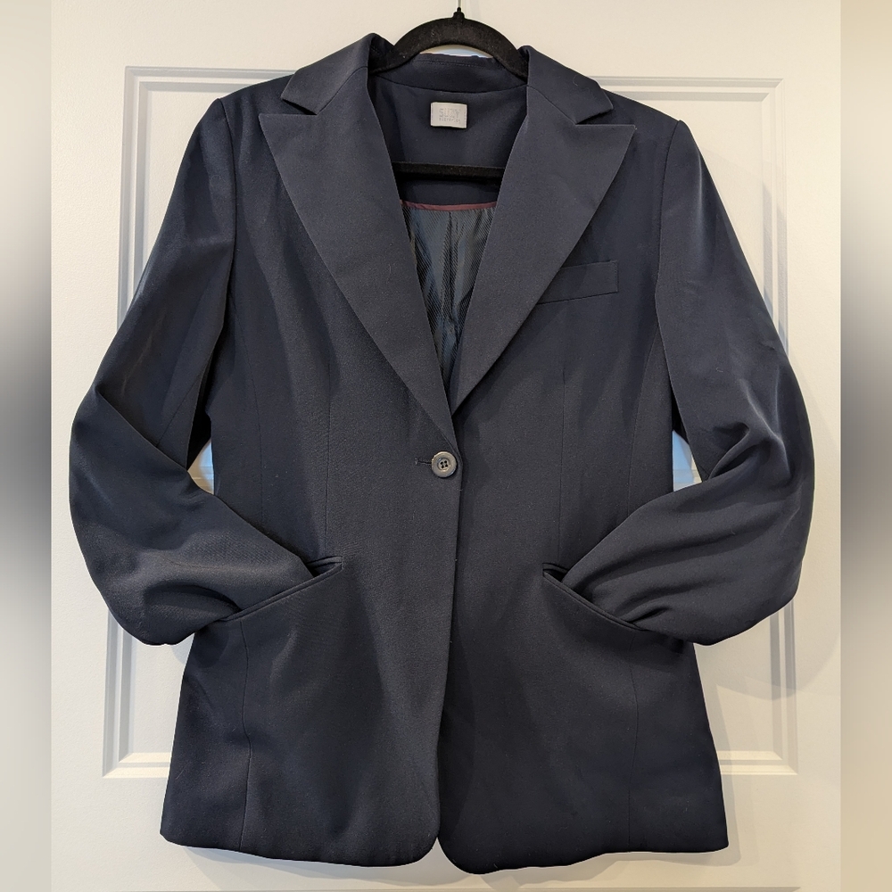Suzy Shier Classic Navy Blue Blazer